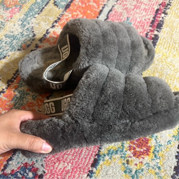 UGG fluff Yeah Charcoal Slides size 9 - Picture 5 of 9